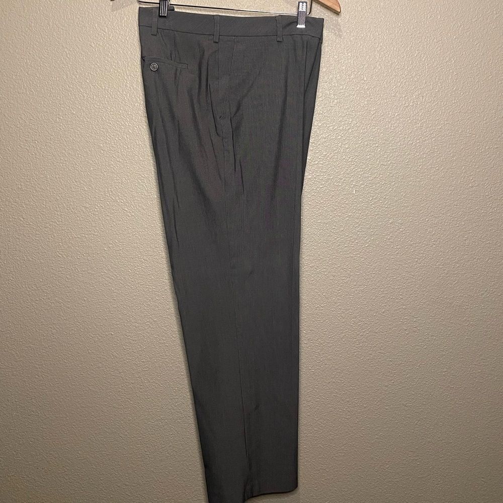 Van Heusen Men Slim Grey Slacks with Soft Stripes Size 36x30